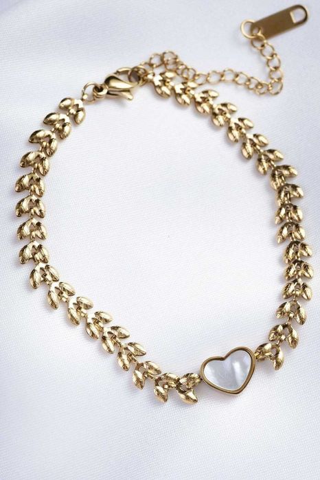 Луксозна дамска гривна Laurel Heart с лаврови листа и сърце от седеф