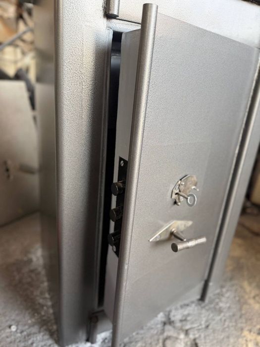 Сейф огнеупорный