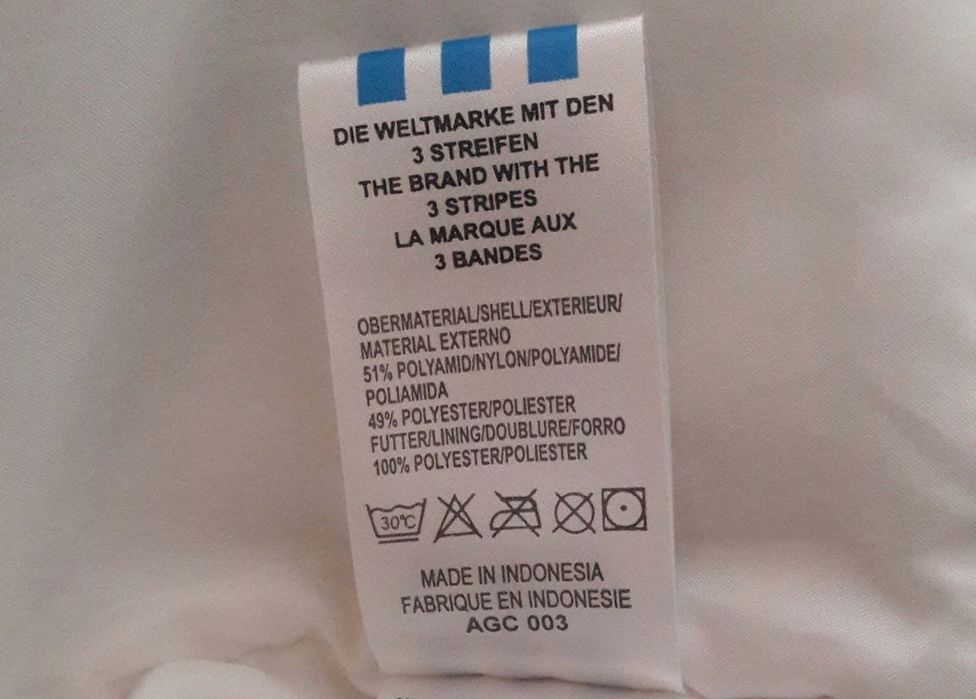 Оригинално дамско яке Adidas размер S