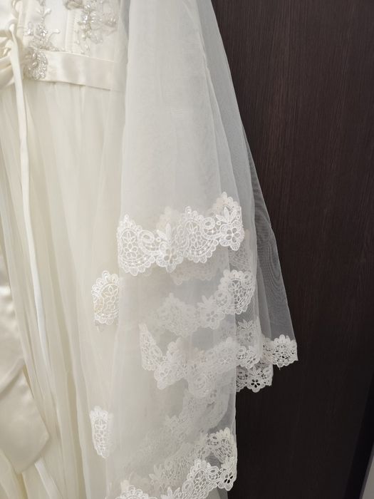 Vand rochie de mireasa