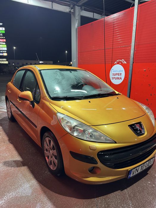 Peugeot 207 1.4 Benzina 2008, 95 CP, portocaliu
