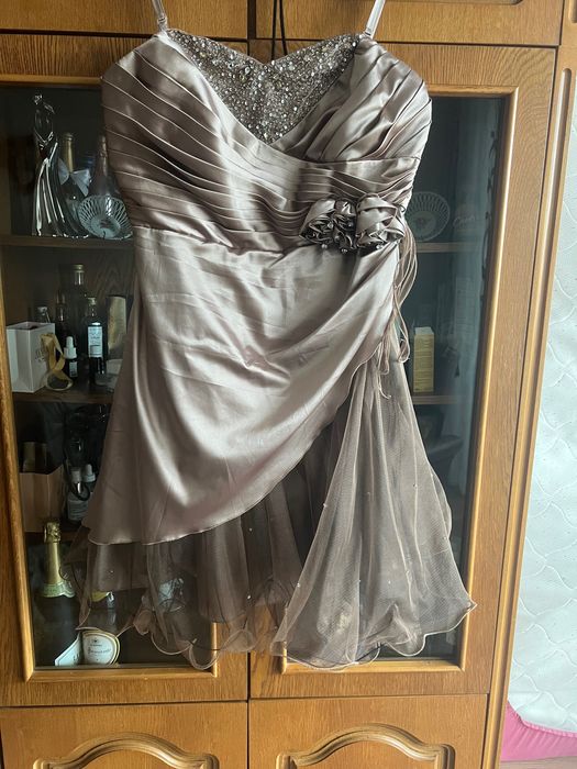 Vând rochie ocazie mărimea 46-