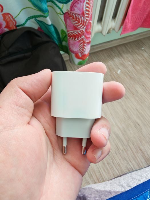 На гарантий Адаптер Apple 20w.  зарядка. блок