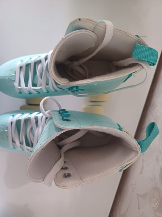 Patine cu rotile mărimea 39