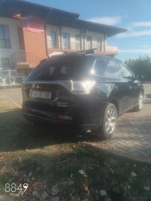 Mitsubishi Oulander,plag in hibrid,cu gpl