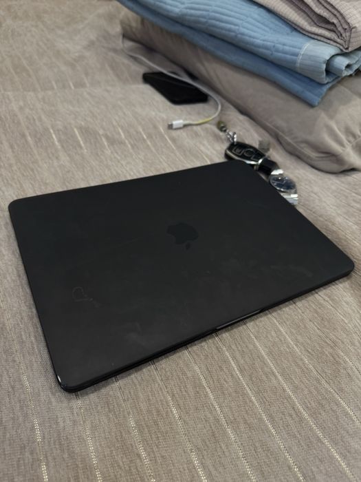 Mackbook макбук apple 13 pro обмен