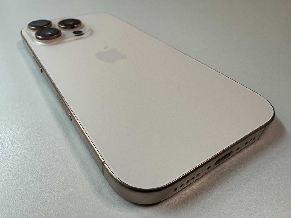  Apple / iPhone 16 Pro 128 Gb / Desert Titanium