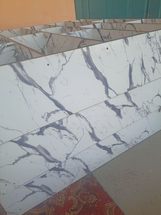 Doʼkon uchun polkalar sotiladi