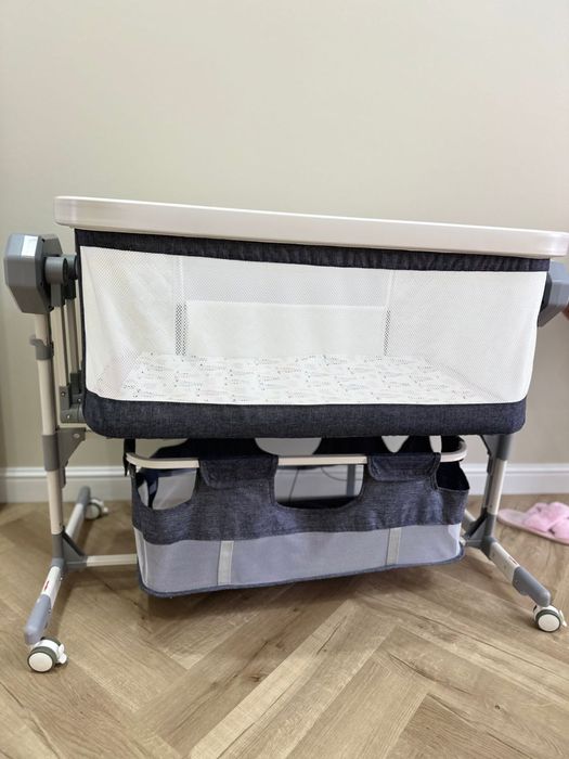 Почти новый люлька манеж!