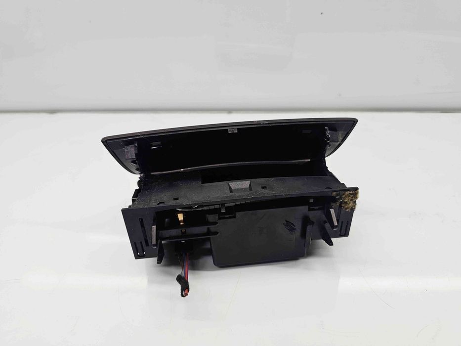 Scrumiera Mercedes Clasa E (W211) [Fabr 2002-2009] A2116802852