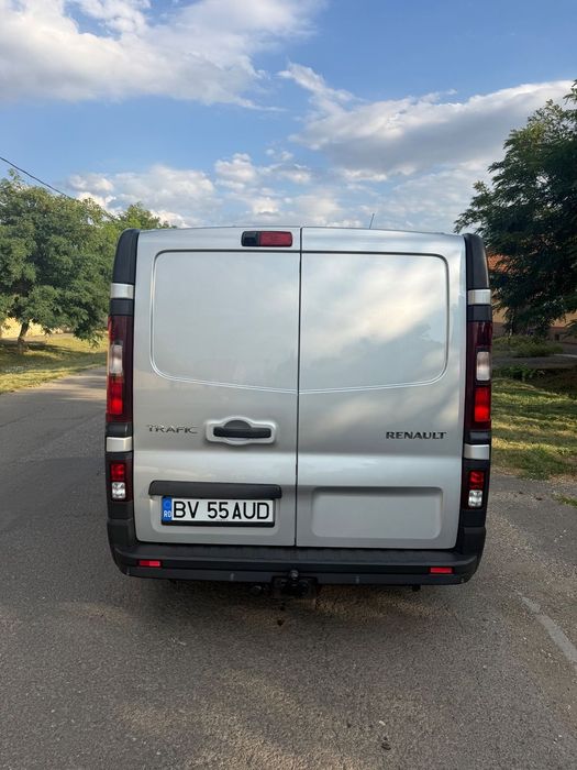 Renault Trafic  - varianta scurta