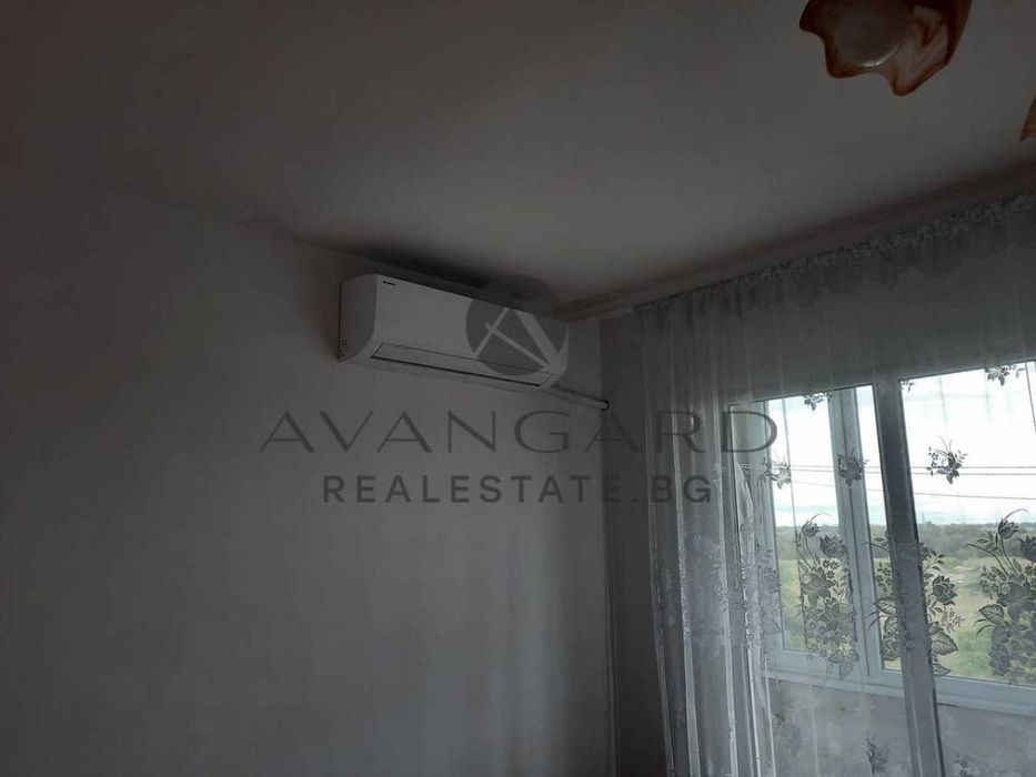 Продава се Тристаен апартамент в Пловдив, Изгрев - 64 кв.м за 1232 €/кв.м - Снимка #3