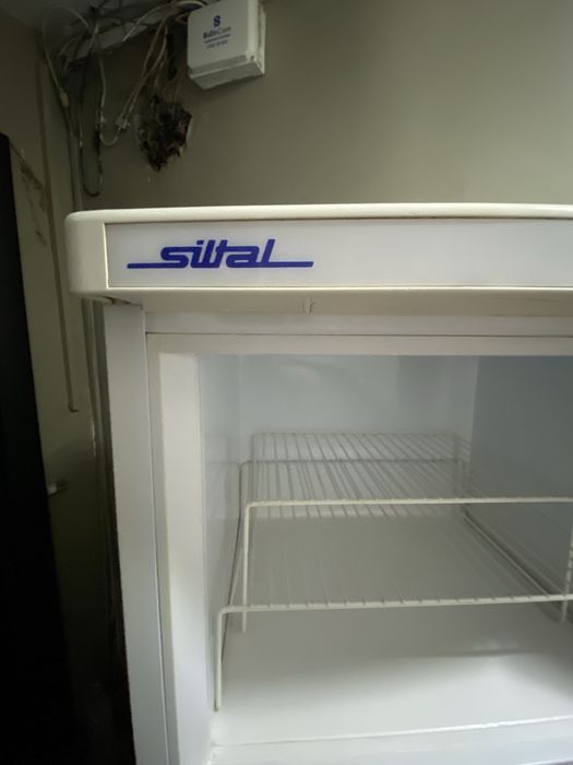 Хладилник голям италянски