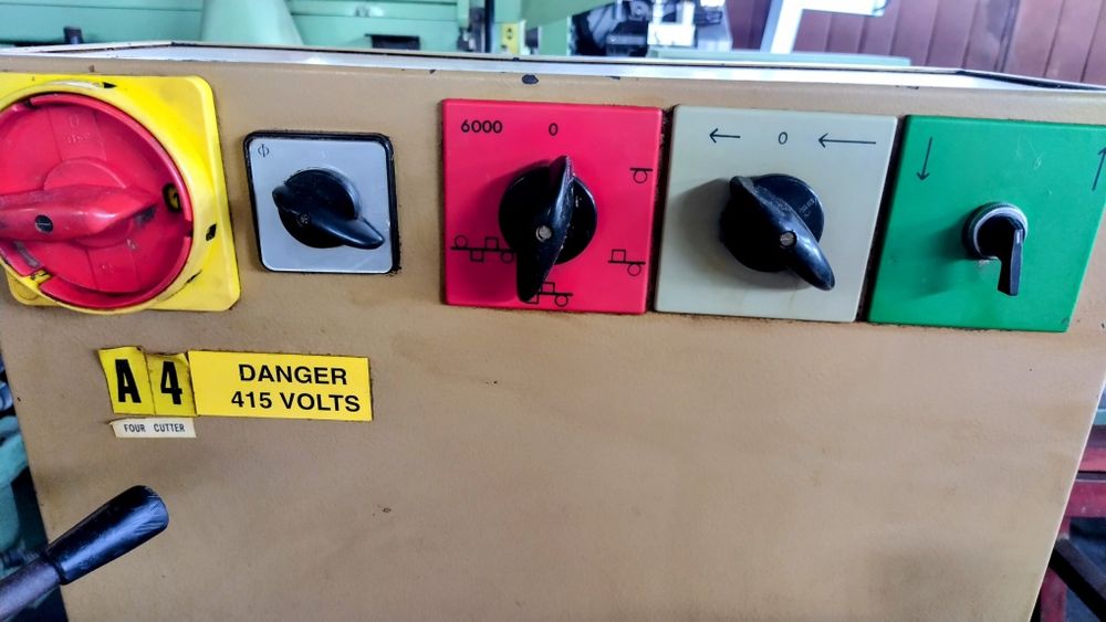 Четеристранка с 4 глави 160/100 мм ,scm