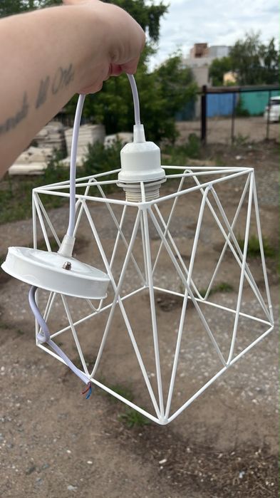 Люстра однорожковая