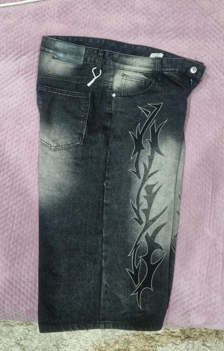 Джинсовые шорты в стиле Y2K