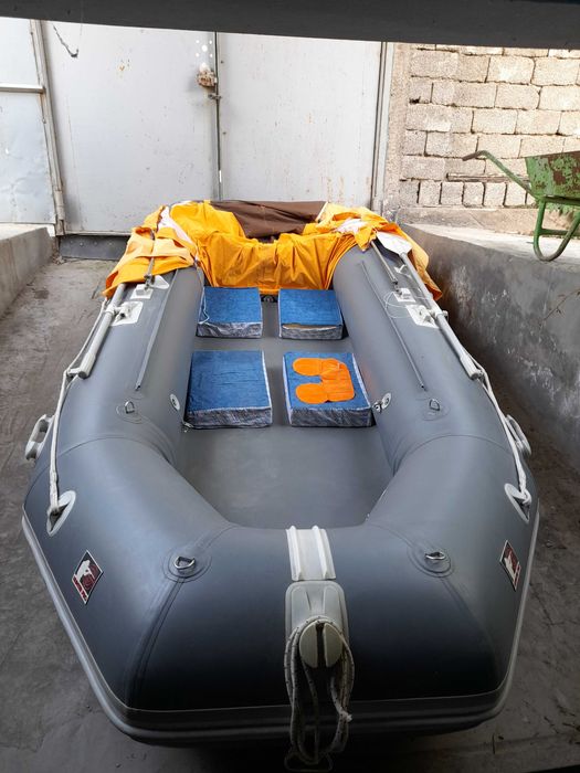 СРОЧНО. Продается лодка БАРРАКУДА 3 м 60 см с мотором  ХАНКАЙ 9.8