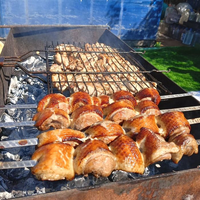Маринованное мясо утки и курицы