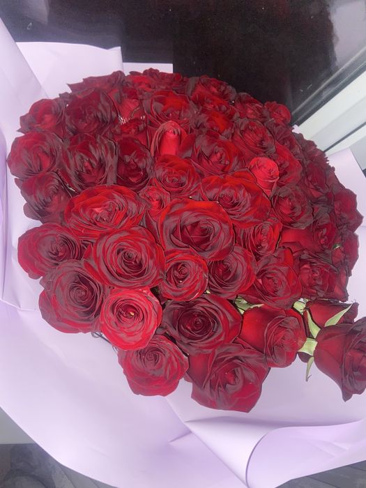 Срочно продам метровые розы. 51шт