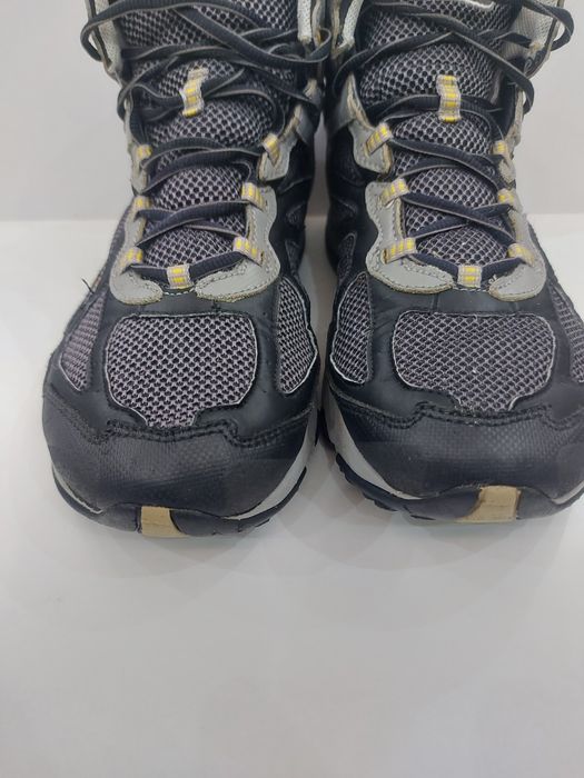 Мъжки туристически обувки MONTRAIL. Номер 44