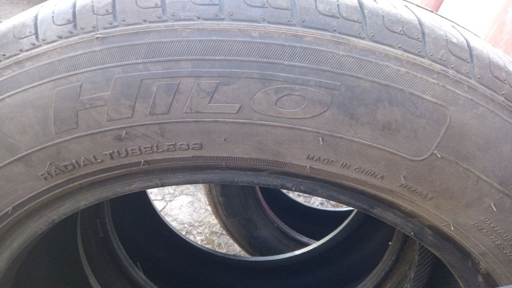 Продам комплект шин.