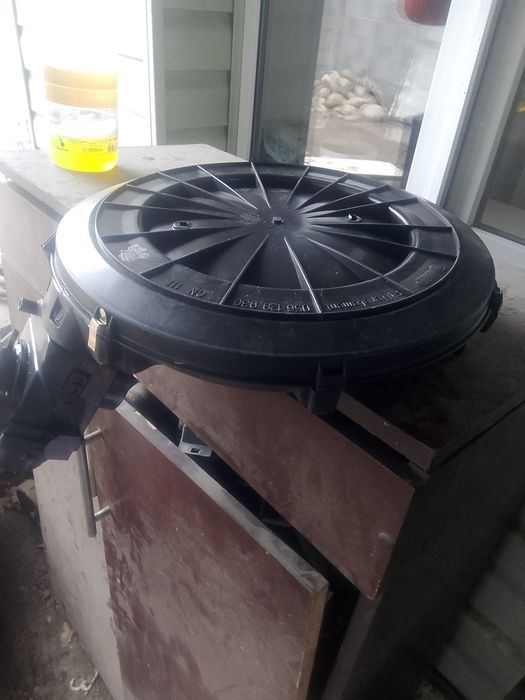 Корпус воздушного фильтра ауди 80,100