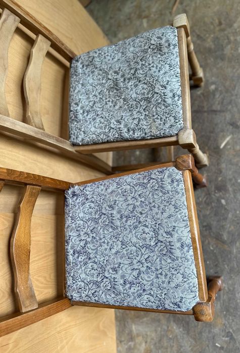 Set 2 Scaune Vintage din Lemn cu sezut tapitat; Scaun solid