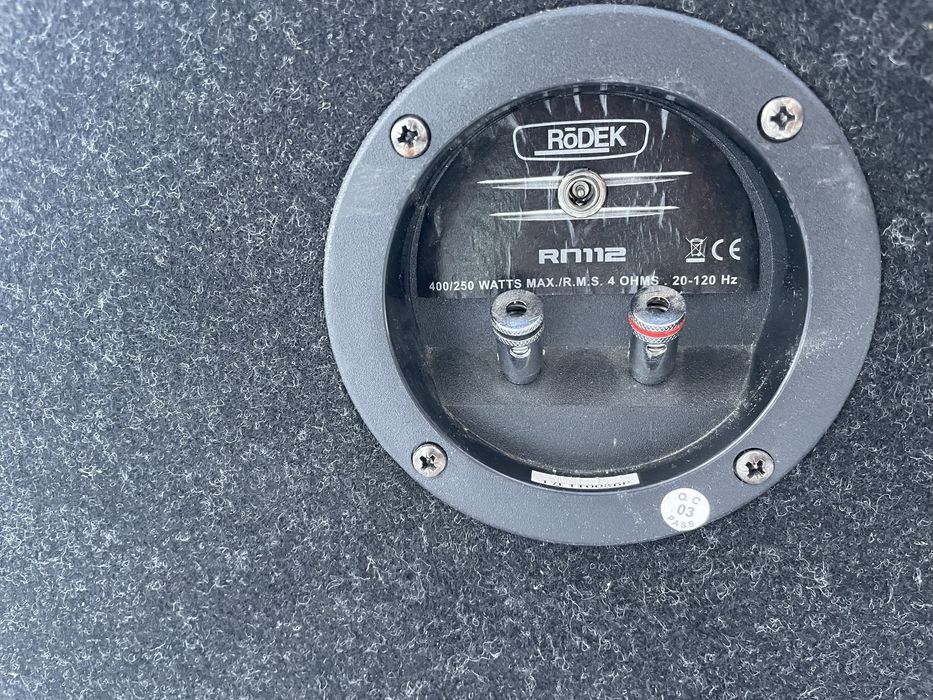 Rodek & Axton бас каса и усилвател