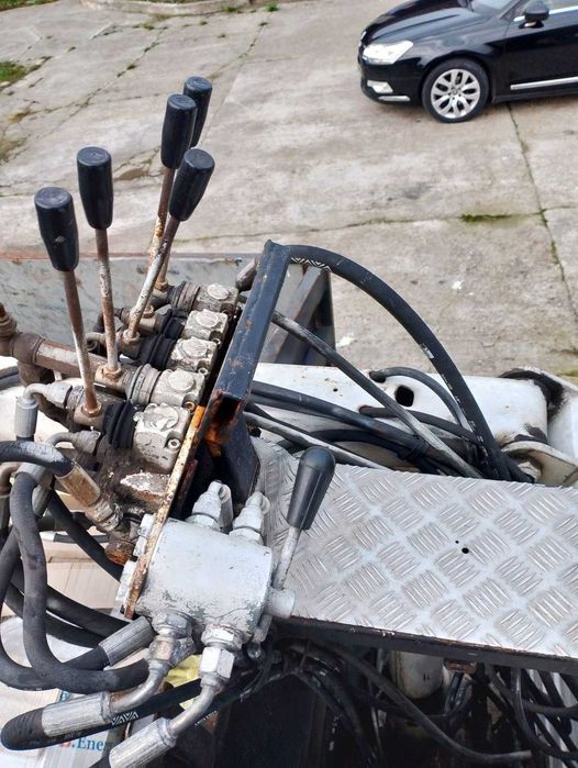 Iveco daily basculabil cu macara