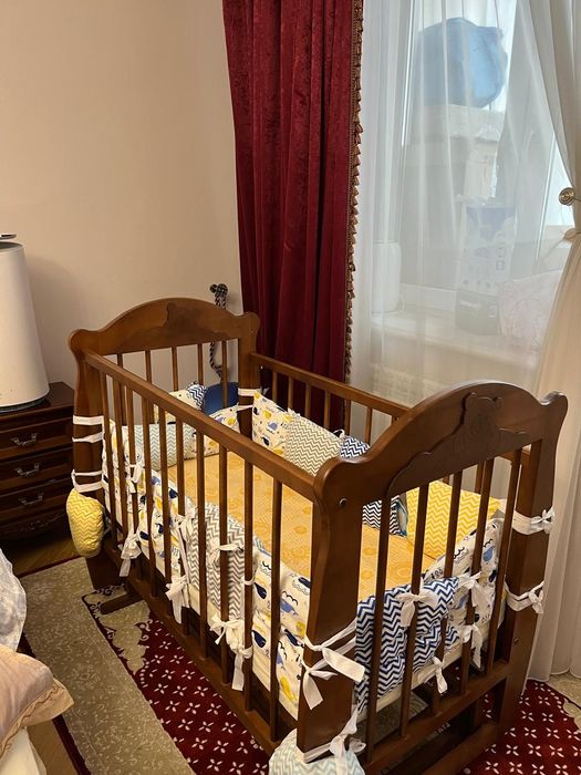 Детская кроватка