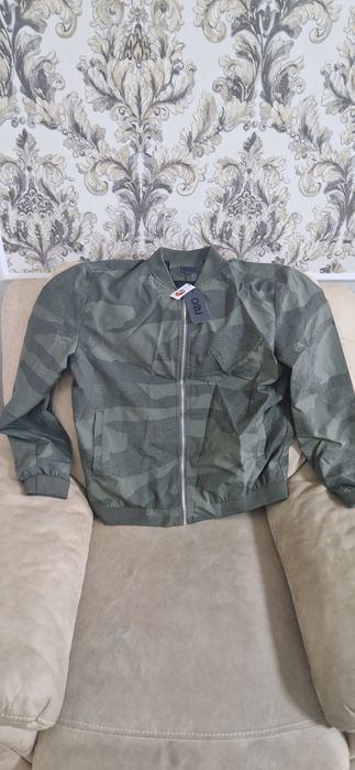 Мужские куртки, безрукавки