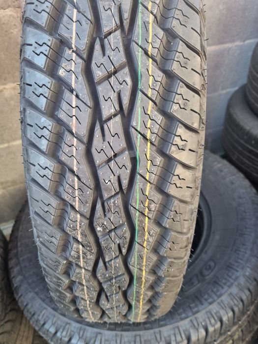 Anvelope  noi  225 75 16 104 T de greutate  si Off road