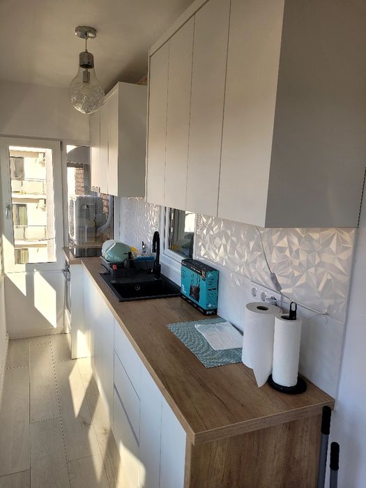 Închiriez apartament 3 camere ultracentral