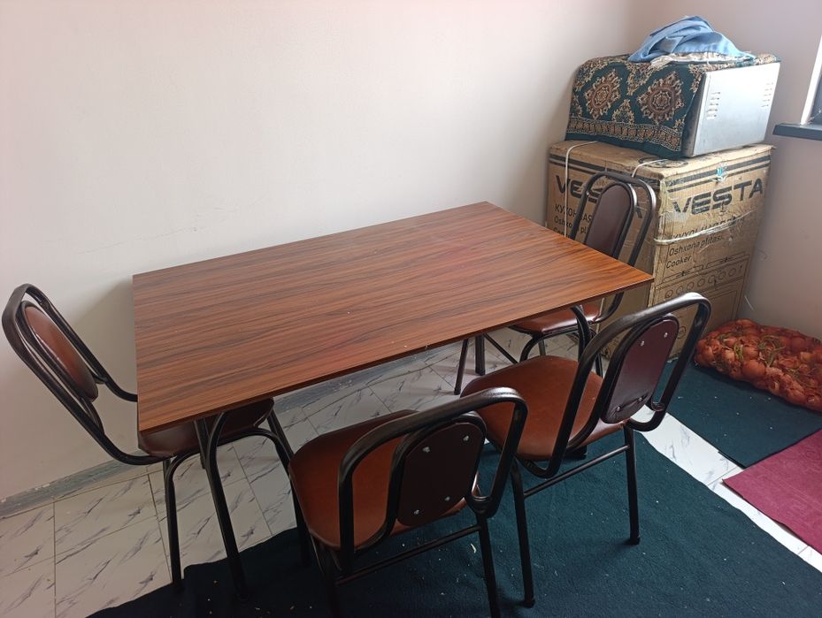 Oshxona uchun Stol stul