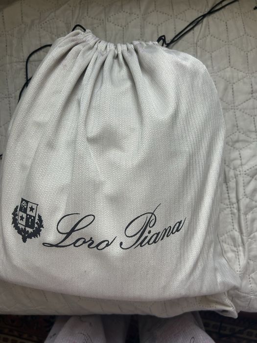 Loro Piana Extra drawstring backpack в light mastic цвят