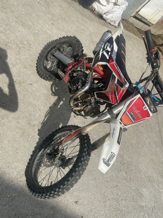 Кросов мотор  китайски 125сс