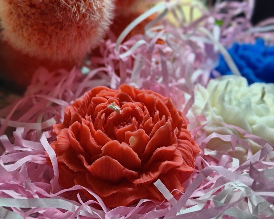 Арома свечи, свечи в виде роз, пионовидные розы