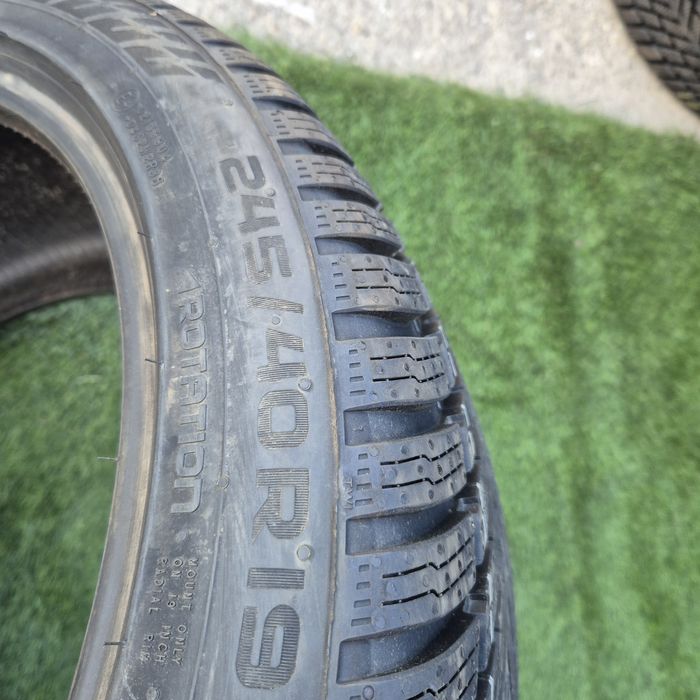 245 40 19 Nokian m+s O bucată