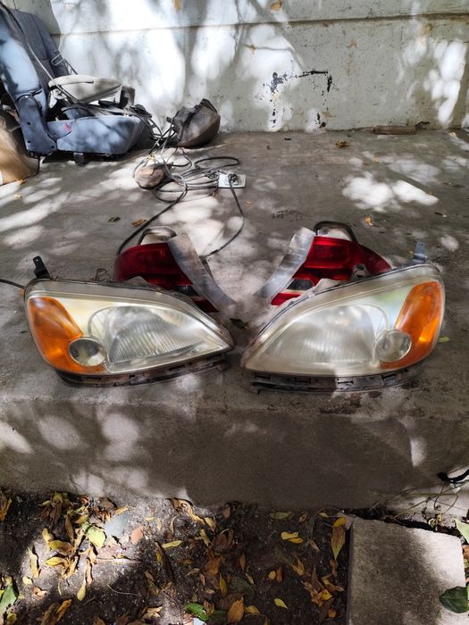 Фарове за honda civic седан 2003 година и стопове
