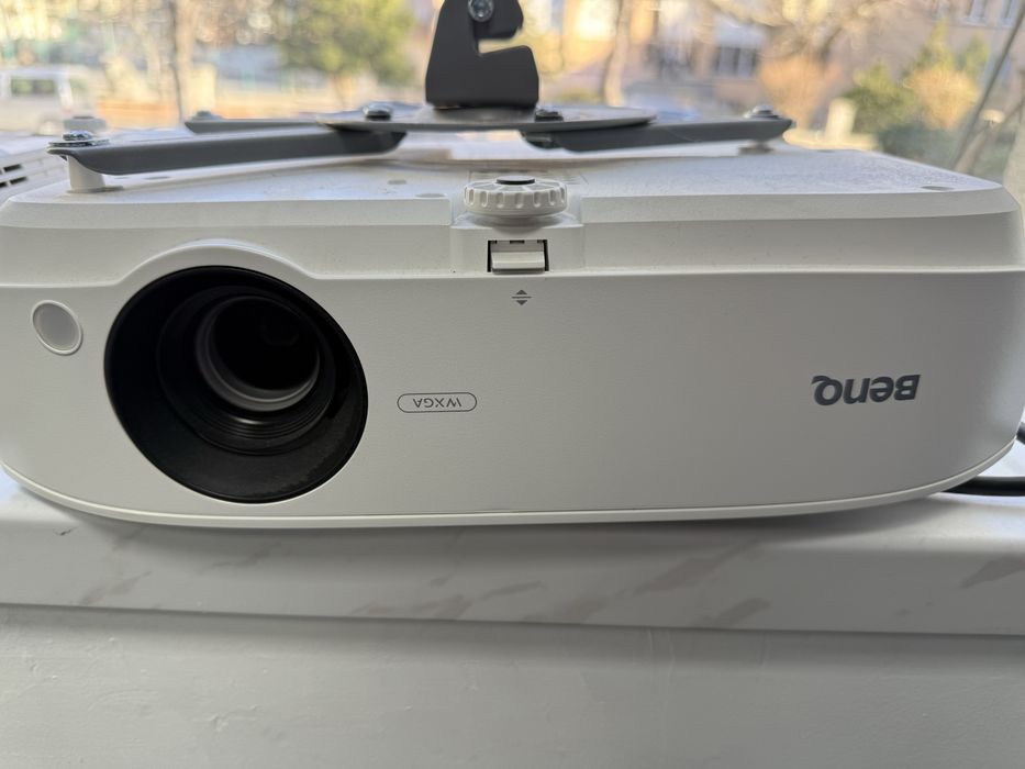 Бизнес проектор BenQ MW535