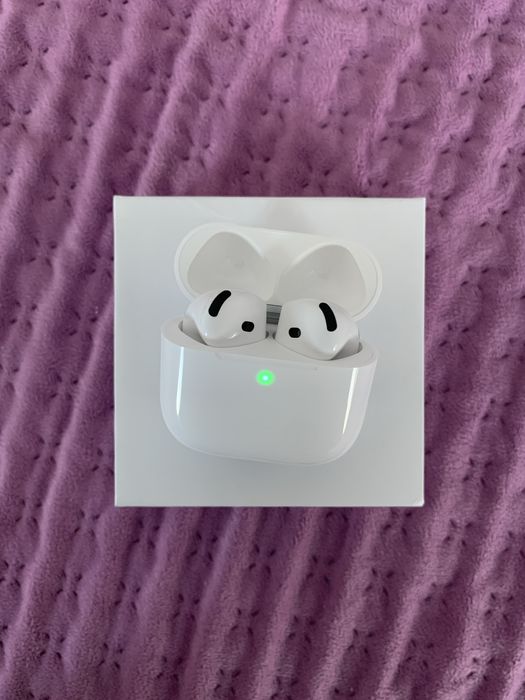Продам наушники airpods