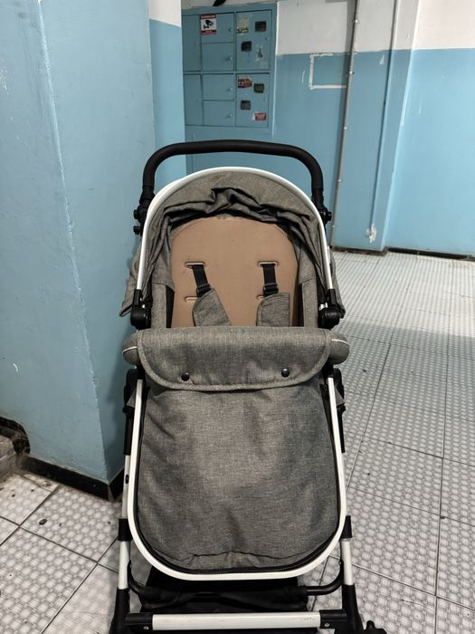 Продам срочно коляску Oley-588