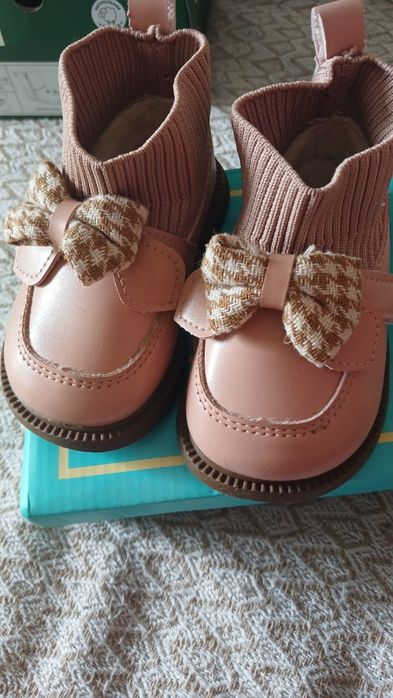 Осенние ботиночки на девочку