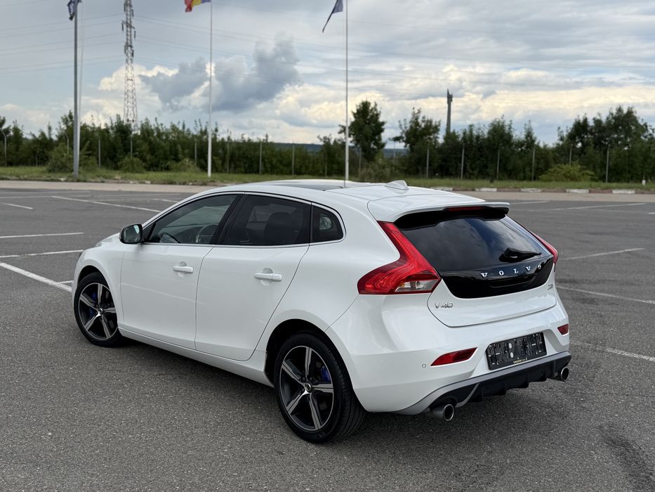 Volvo V40 2.0 d4 R-design automat 2020 extra full