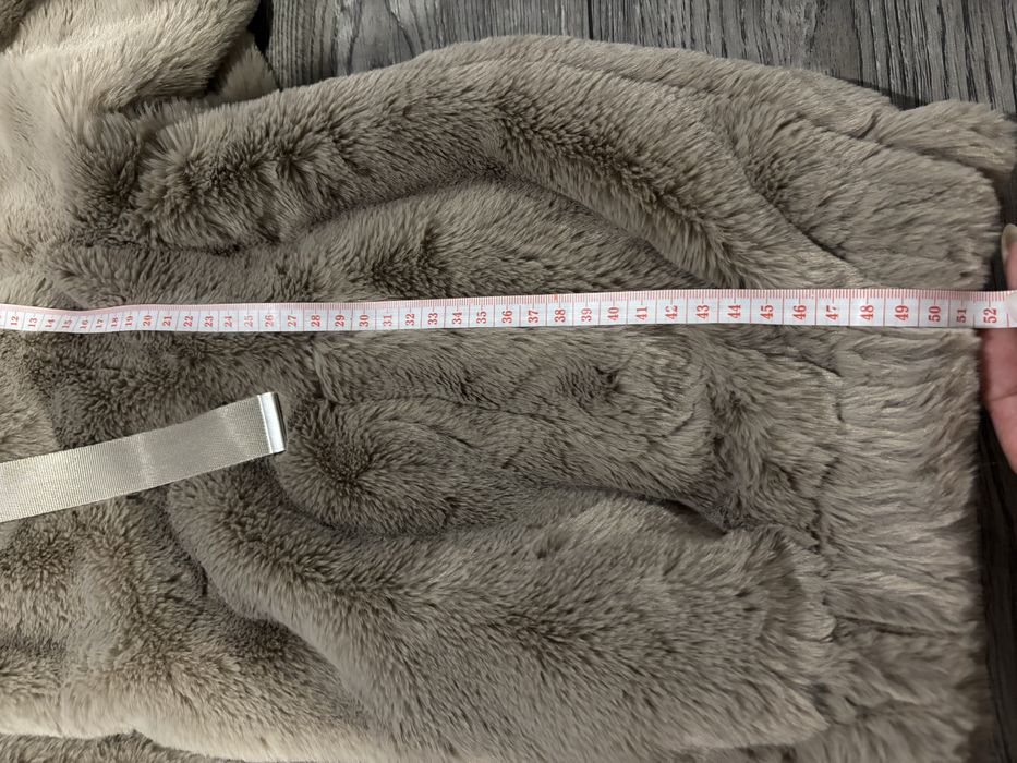 Късо пухкаво яке