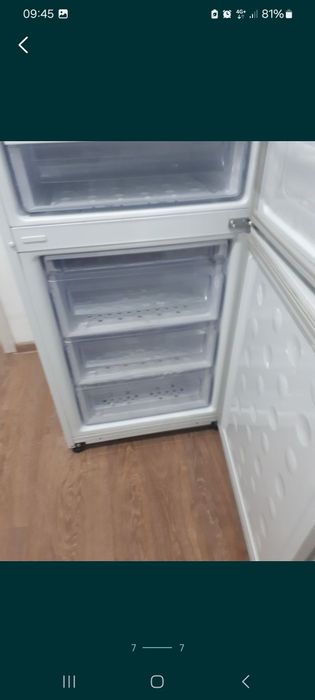 Продаётся двухкамерный холодильник марки "Самсунг"