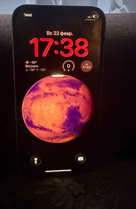 Продам Apple IPhone 12