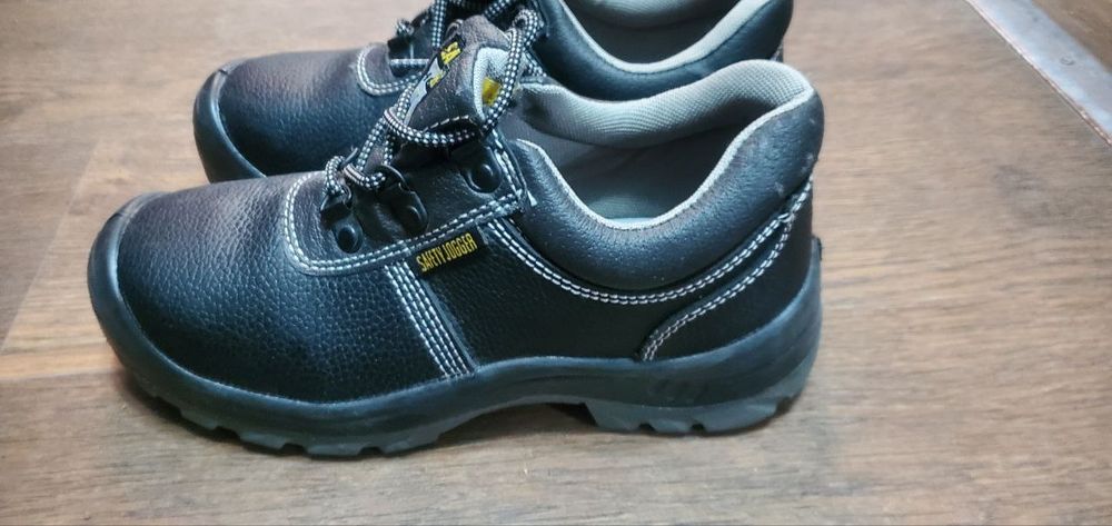 Ботнки рабочие Европа