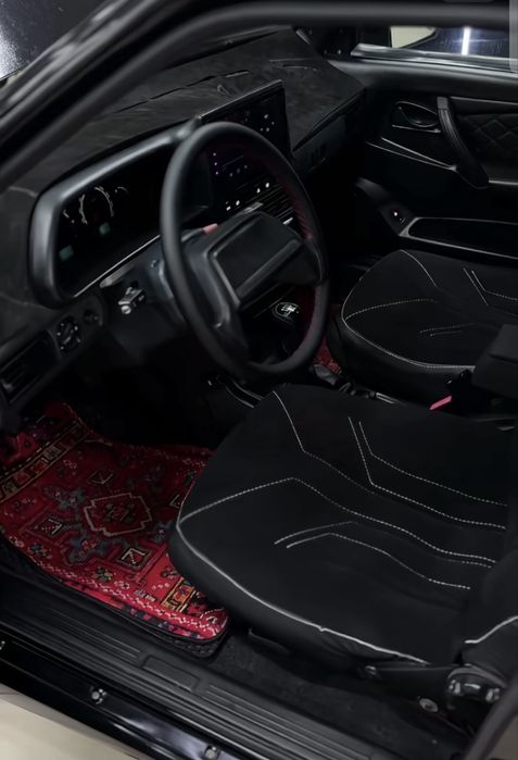 Машина Ваз 2115