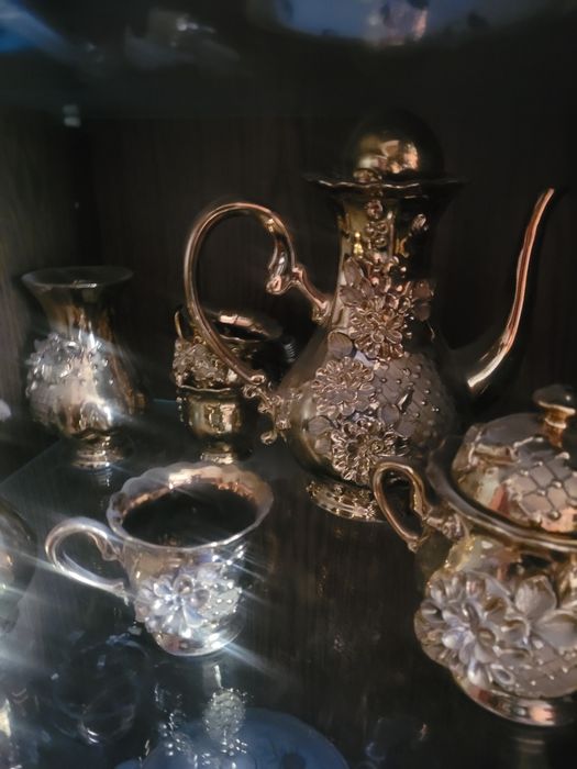 Продам сервиз золотой